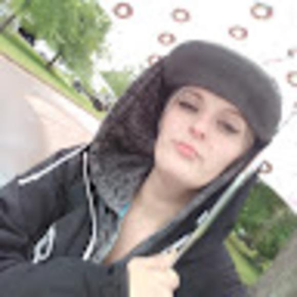 Meet your Posher, Härlĕë - Picture 1 of 1